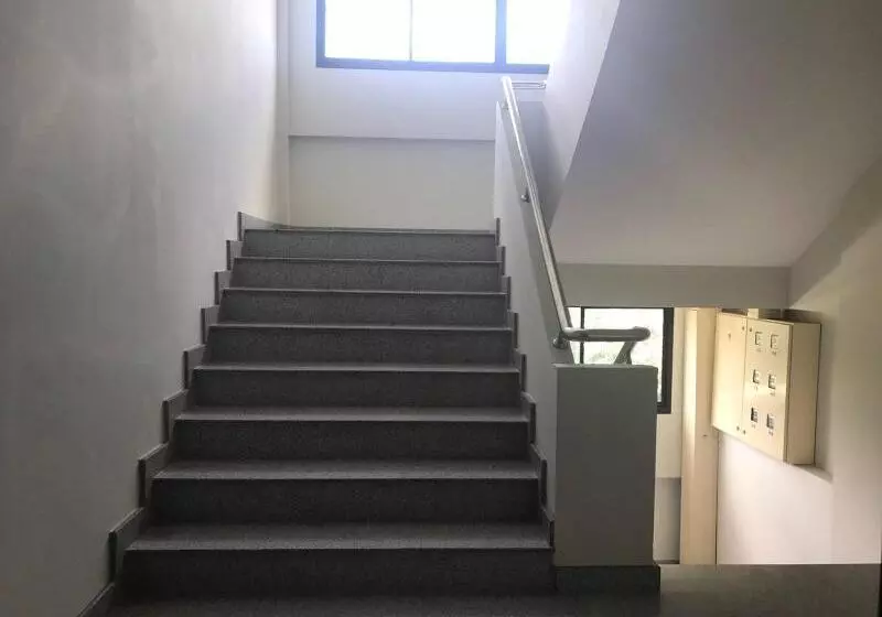هتل Nonriver Place