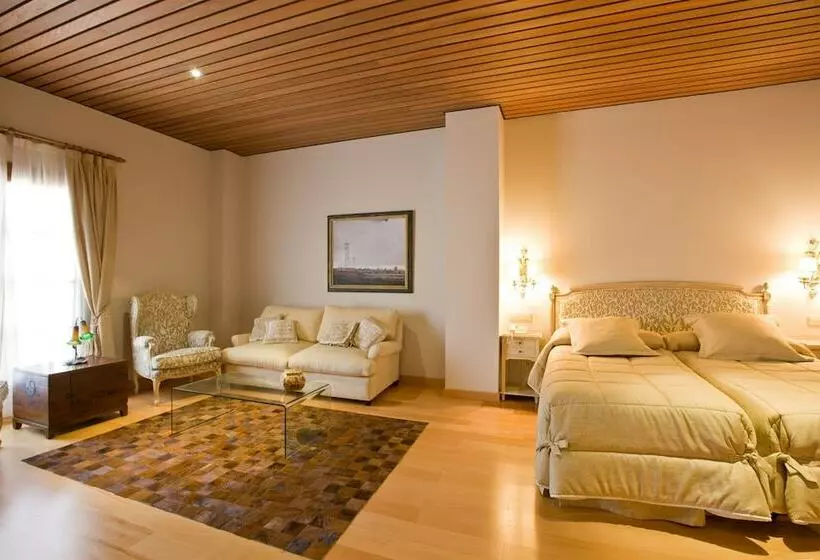 Maaseutuhotelli De Bodegas Hacienda Albae