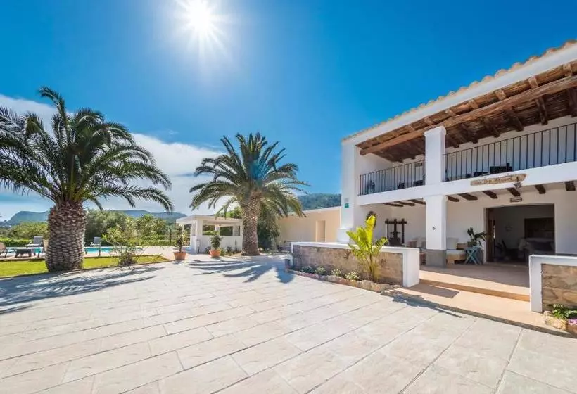 Villa Es Cubells Town