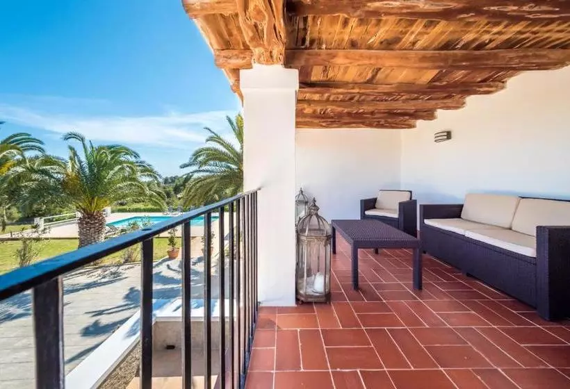 Villa Es Cubells Town