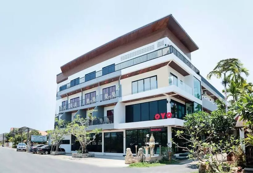 هتل Baan Phu Chalong