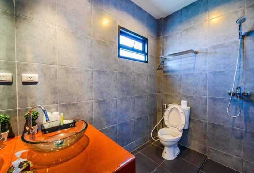 בית מלון כפרי Baan Phu Chalong