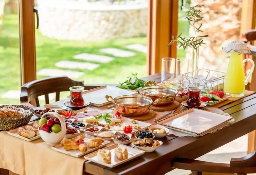 ホテル Cunda özerbey Konağı
