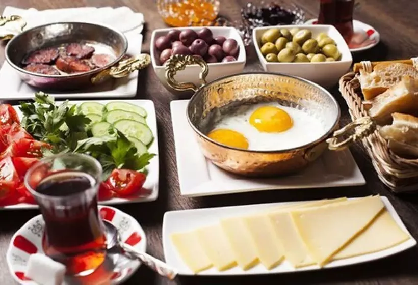 ホテル Cunda özerbey Konağı