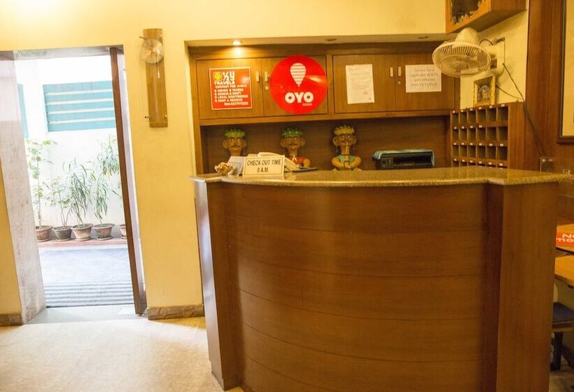 בית מלון כפרי Trimurti Heights