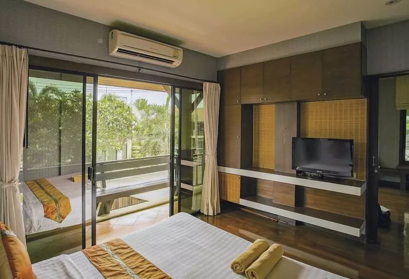 Natcha Pool Villa Pattaya