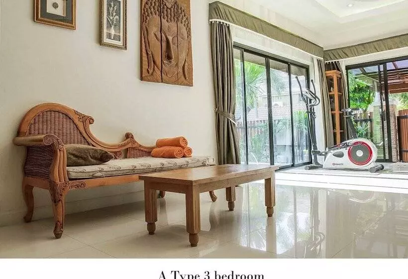 Natcha Pool Villa Pattaya