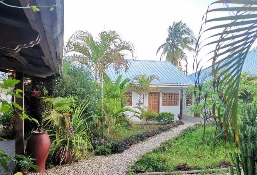 Majatalo Nungwi House