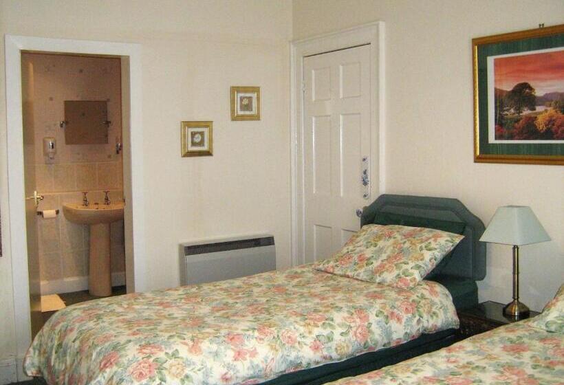 펜션 The Central Guesthouse