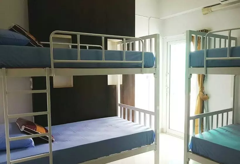 Retkeilymaja Golden Gate Guest House