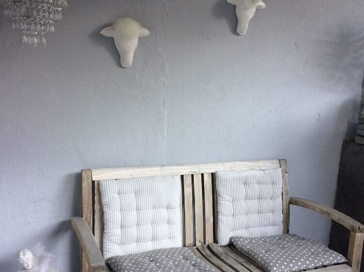 تختخواب و صبحانه Bed End Breakfast Du Centre