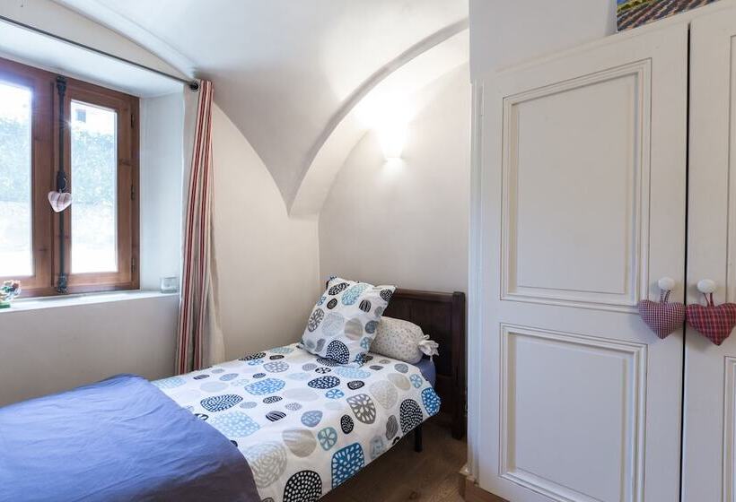 تختخواب و صبحانه Bed End Breakfast Du Centre