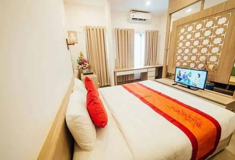 Green Hotel Danang
