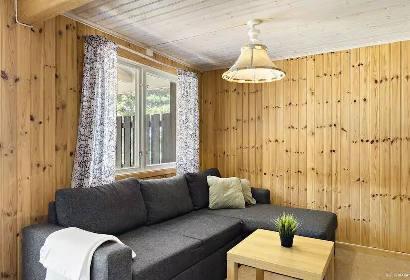 Hotelli First Camp Ekuddenmariestad