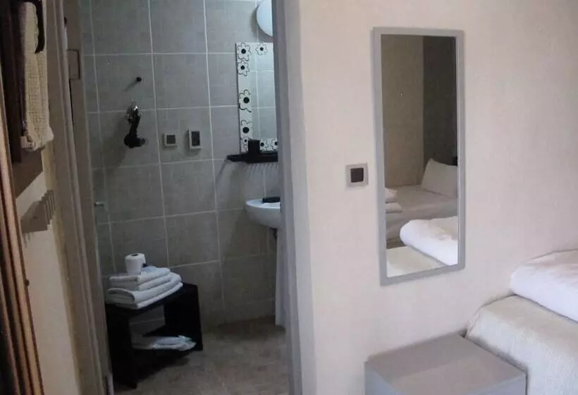 ホテル Iyon Pansiyon