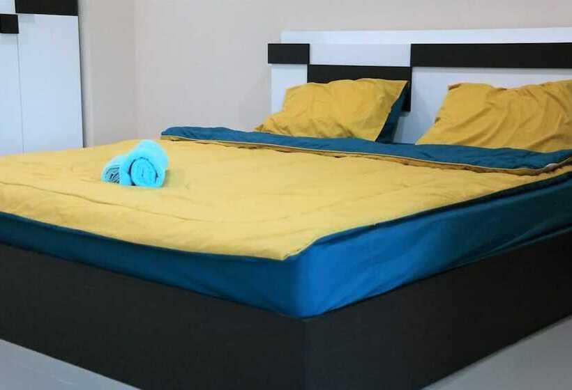 בית מלון כפרי Peerapa Place