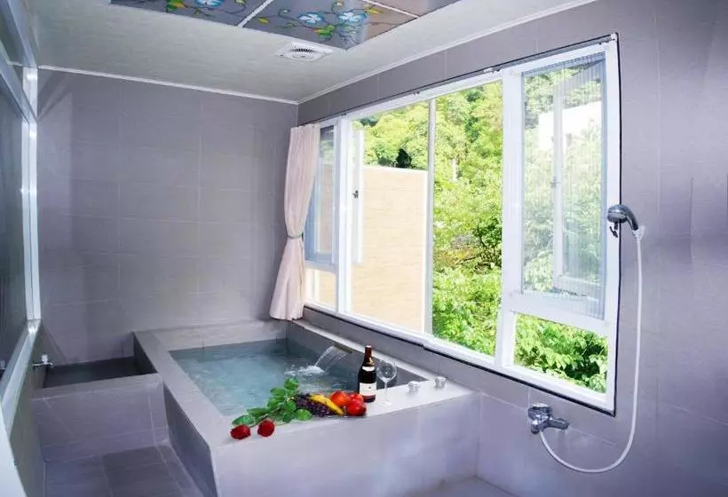 هتل Ying Su Health Spa