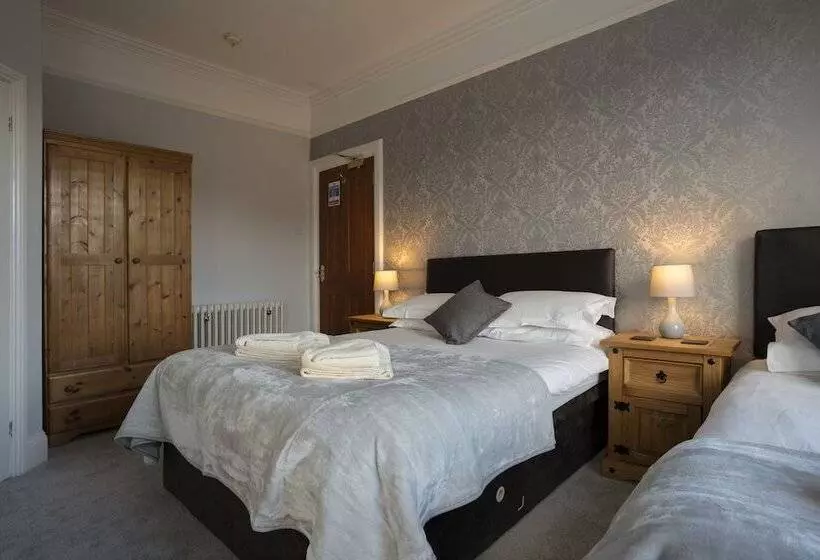 Aamiaismajoitus (B&B) Lyndale Guest House