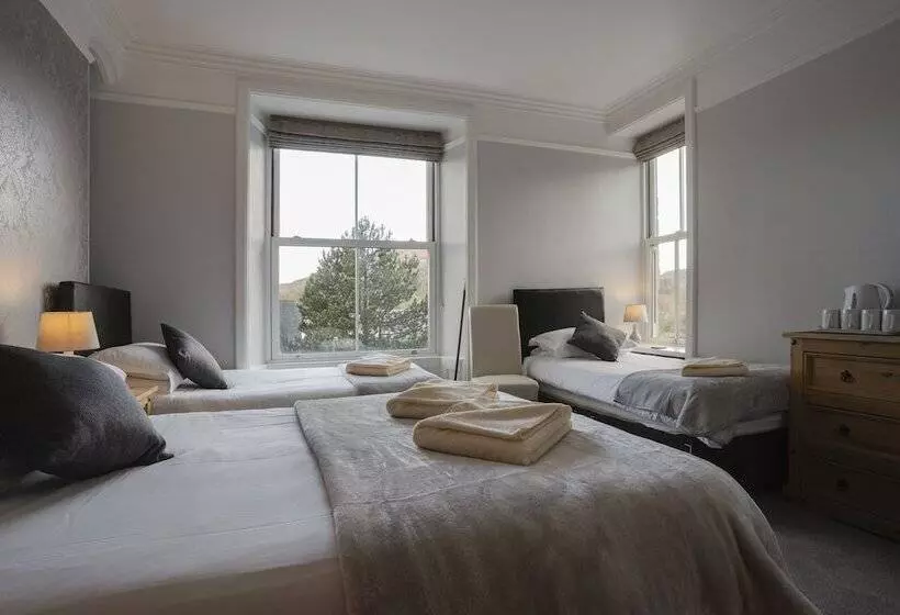 Aamiaismajoitus (B&B) Lyndale Guest House