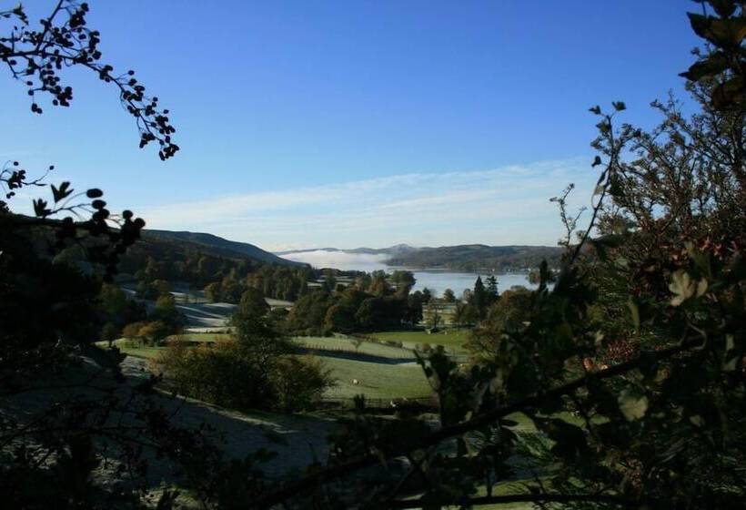 Bed and Breakfast Lyndale Guest House