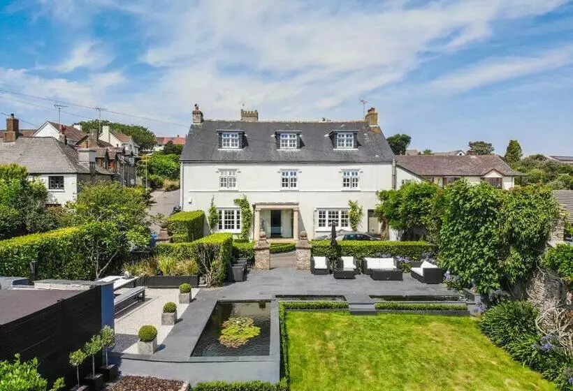 Bed and Breakfast Strete Barton House