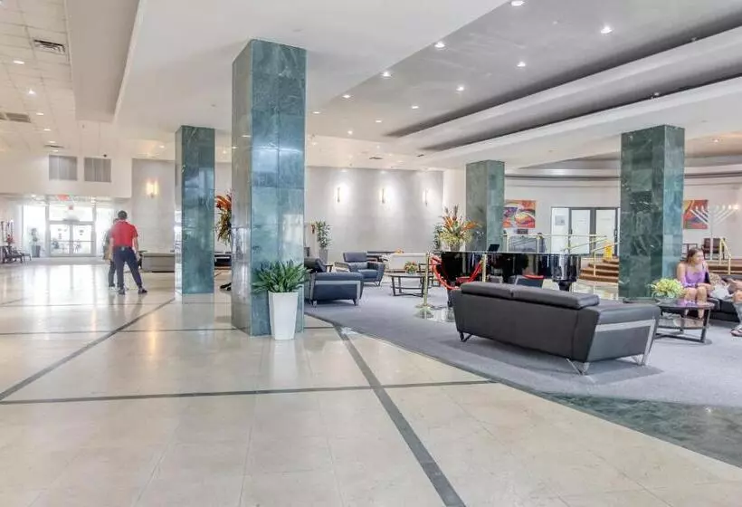 Deluxe Studios And Apartments At The Casablanca