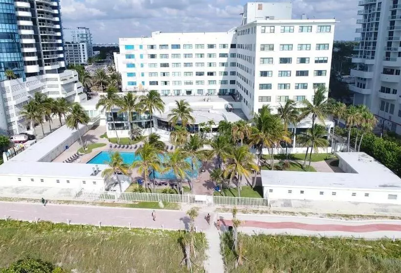 Deluxe Studios And Apartments At The Casablanca