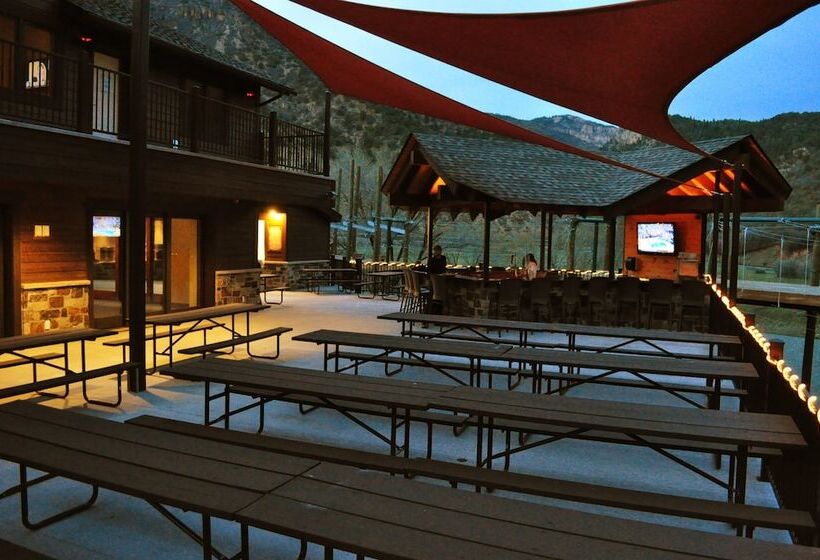 Glenwood Canyon Resort