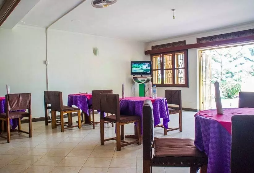Crown Hotel Hoima