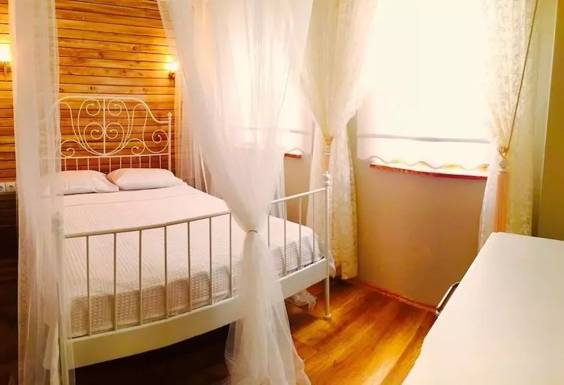 هتل Karina Vineyard House