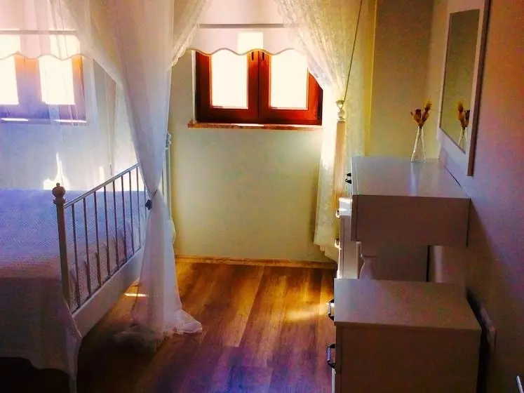 هتل Karina Vineyard House