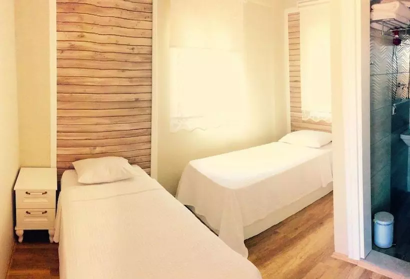 هتل Karina Vineyard House