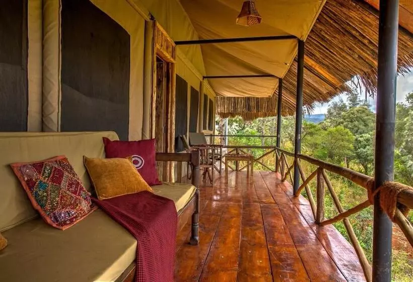 هتل Ngorongoro Forest Tented Lodge