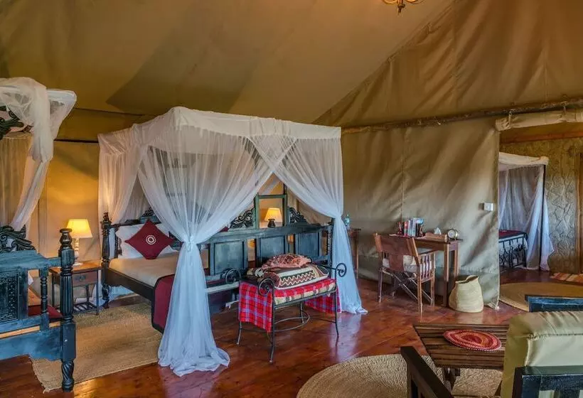 هتل Ngorongoro Forest Tented Lodge