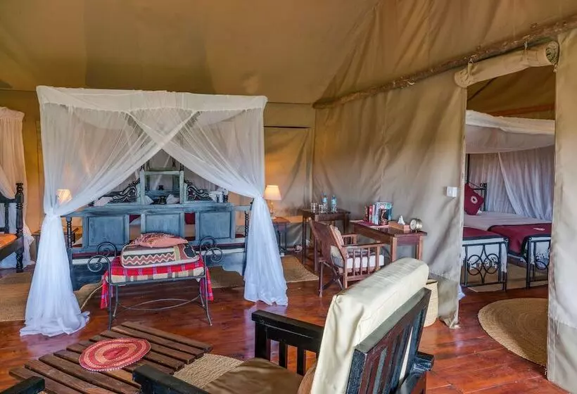 هتل Ngorongoro Forest Tented Lodge