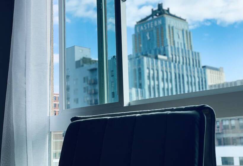 New Lyfe Finest Luxury Apartment