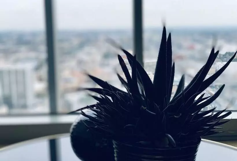 New Lyfe Finest Luxury Apartment