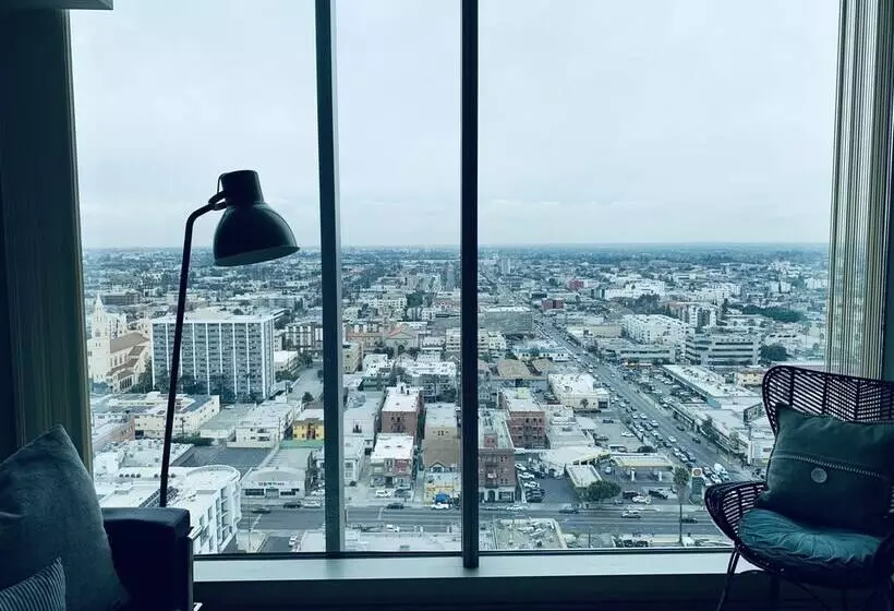 New Lyfe Finest Luxury Apartment