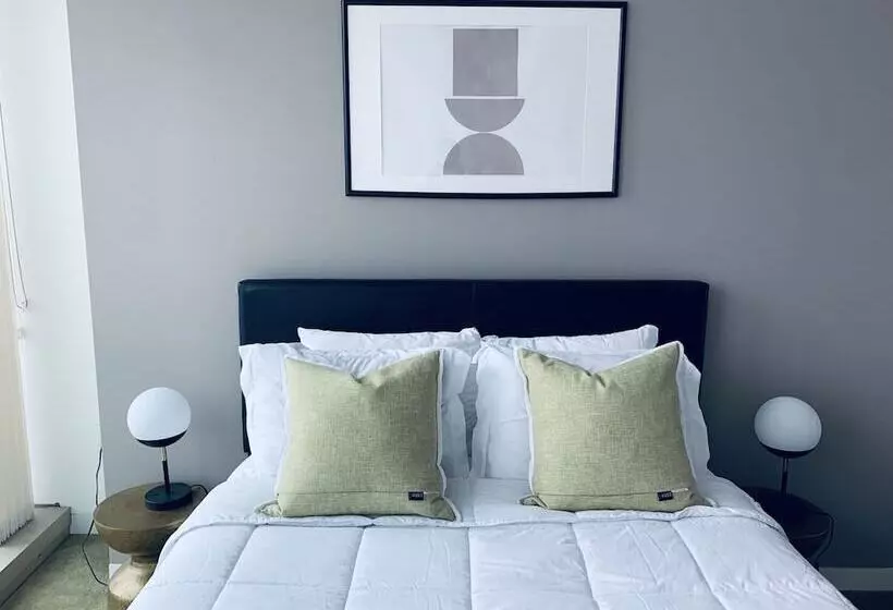 New Lyfe Finest Luxury Apartment