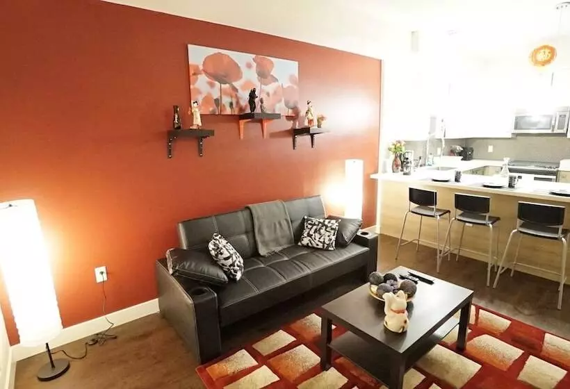 New Lyfe Finest Luxury Apartment