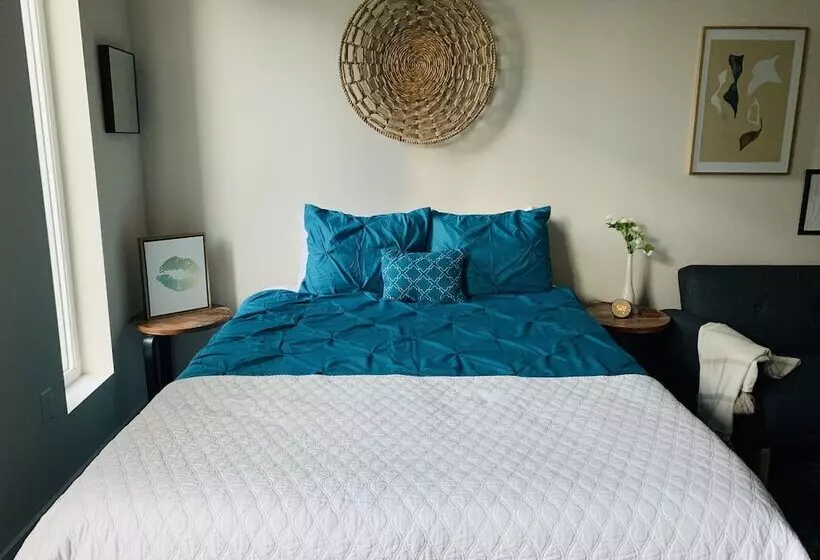 New Lyfe Finest Luxury Apartment