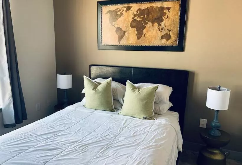 New Lyfe Finest Luxury Apartment