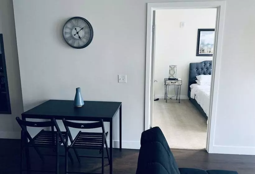 New Lyfe Finest Luxury Apartment