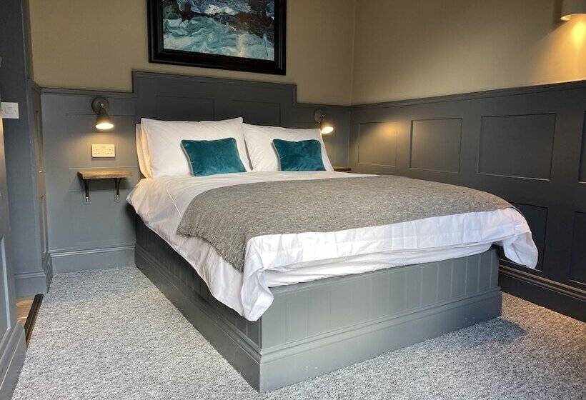 פנסיון Irvine Guest House