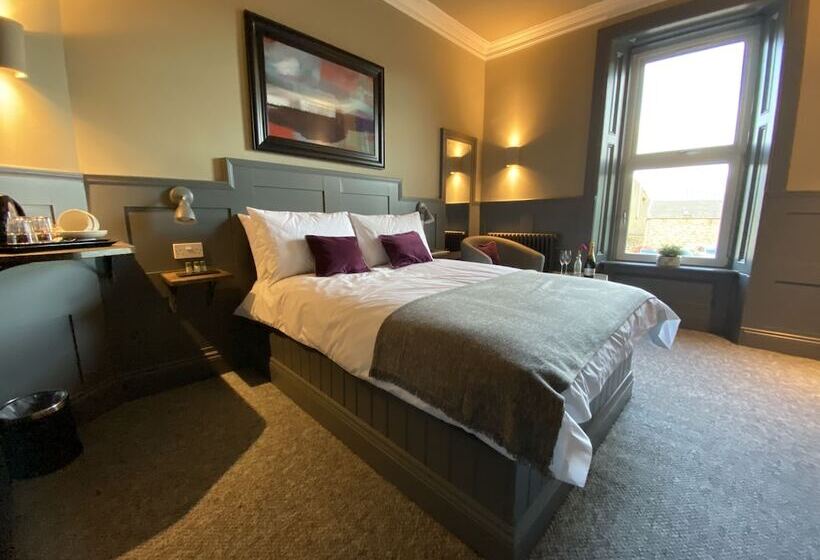 פנסיון Irvine Guest House