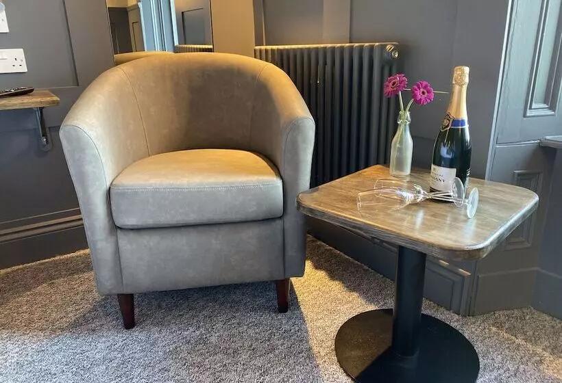 Majatalo Irvine Guest House