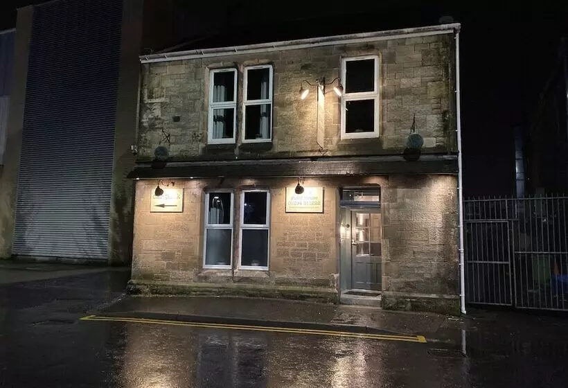 Majatalo Irvine Guest House