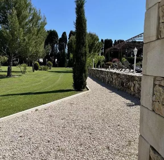 Majatalo Le Mas Des Chutes