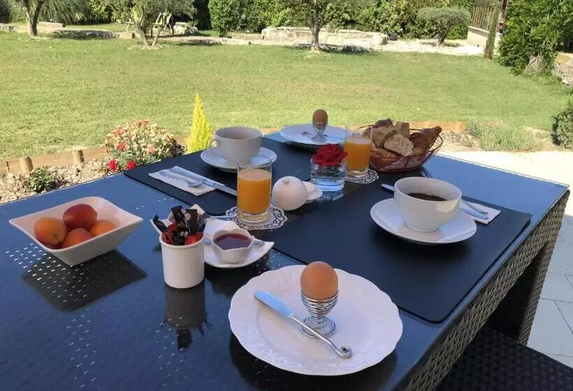 Majatalo Le Mas Des Chutes