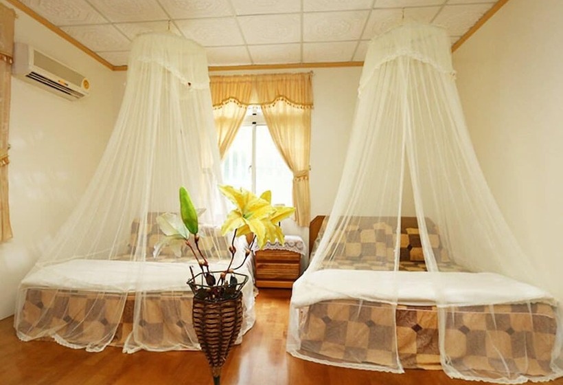 تختخواب و صبحانه Fong Huang Garden